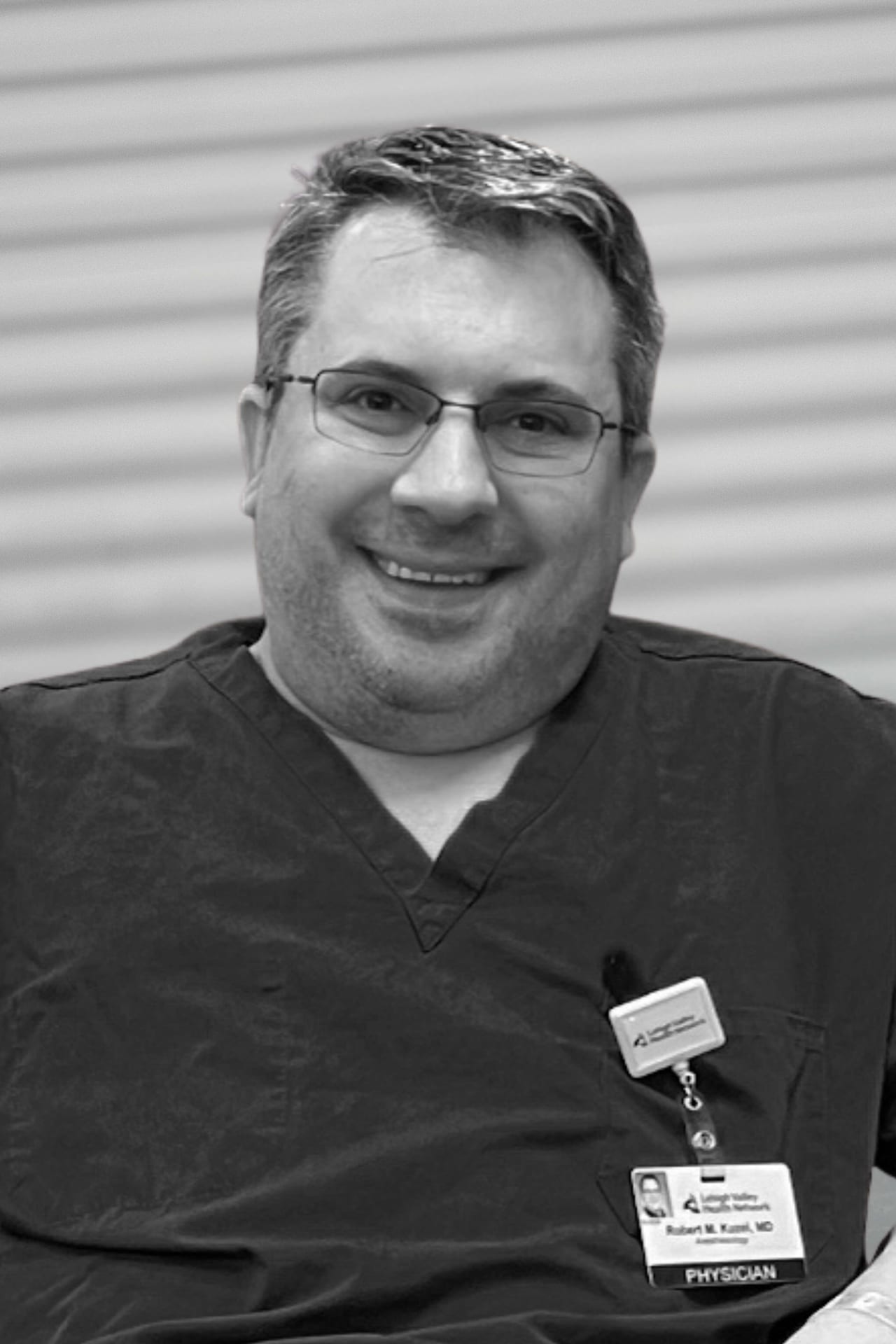 Dr. Robert Kuzel